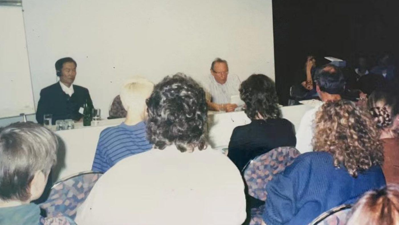 1996年汉堡世界精神病治疗大会，克莱特先生介绍在中国的康复工作